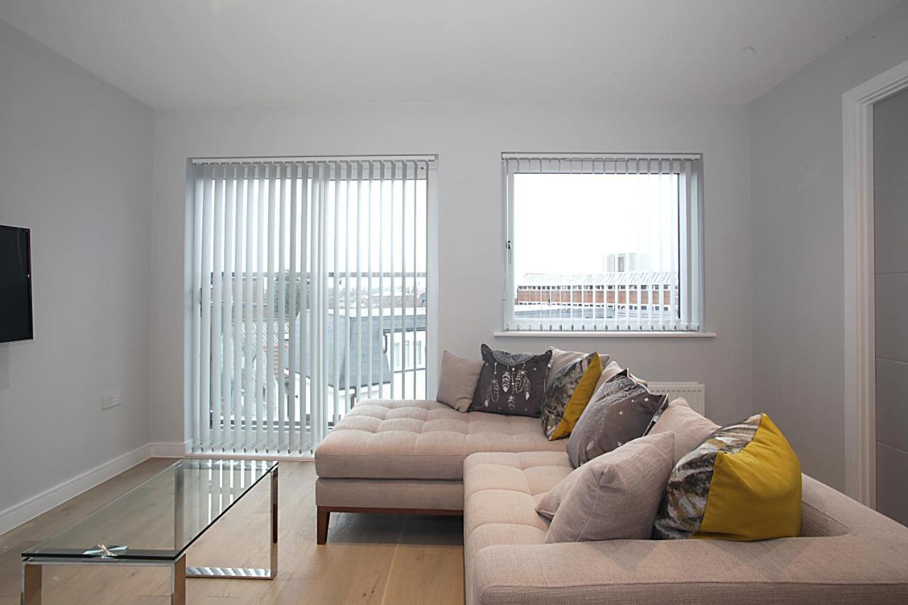 Foundry One Bedroom Apartments Close To Town Center ルートン エクステリア 写真