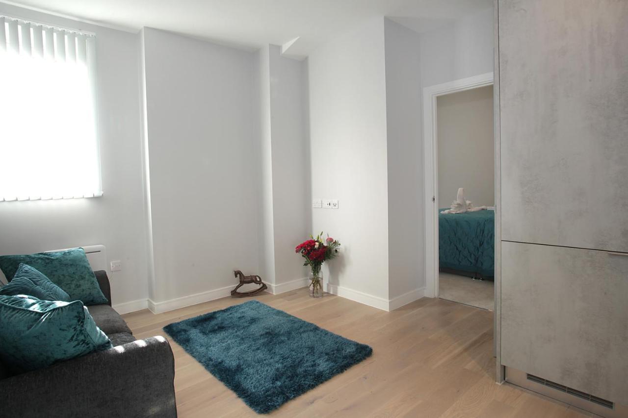 Foundry One Bedroom Apartments Close To Town Center ルートン エクステリア 写真