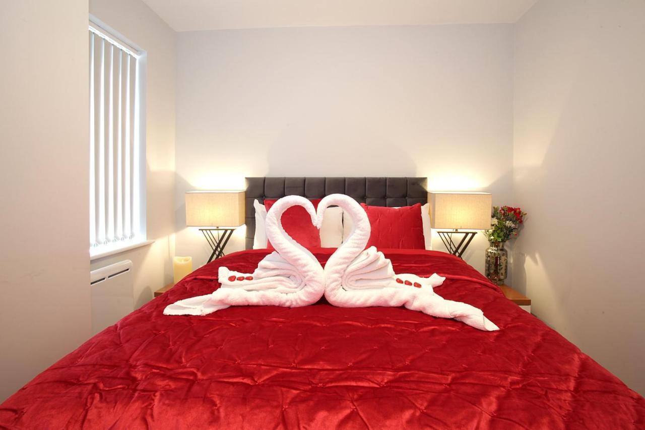 Foundry One Bedroom Apartments Close To Town Center ルートン エクステリア 写真